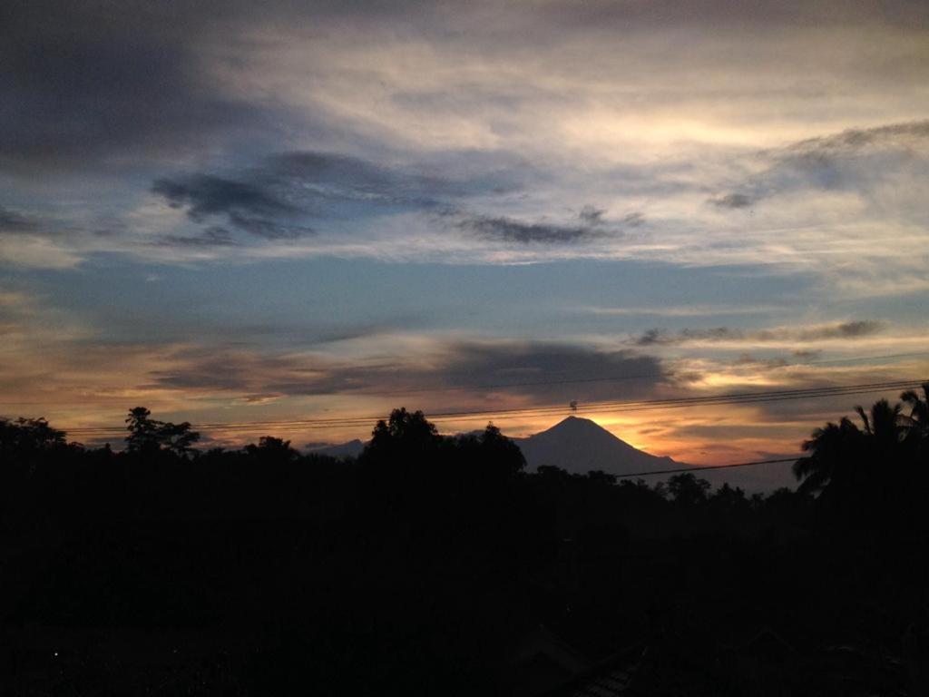 Marry Ind Gunung Kawi Guest House Malang Bumirejo Екстер'єр фото