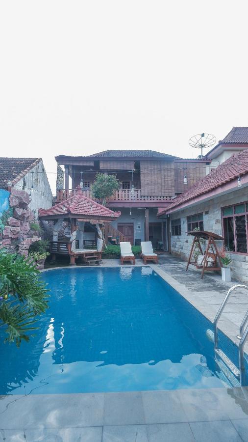 Marry Ind Gunung Kawi Guest House Malang Bumirejo Екстер'єр фото