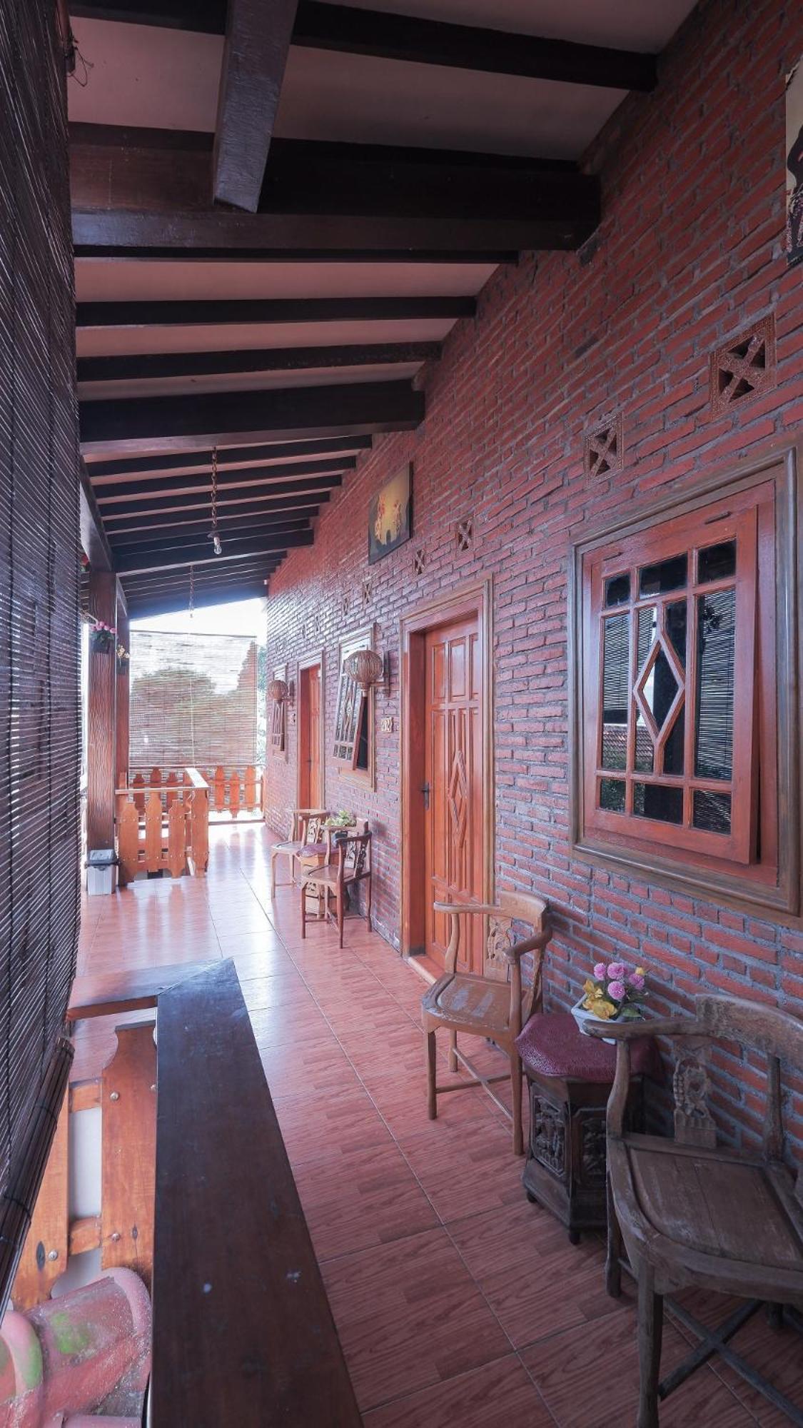 Marry Ind Gunung Kawi Guest House Malang Bumirejo Екстер'єр фото